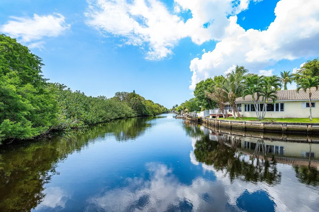 598 W Palmetto Park Road Boca Raton FL 33432