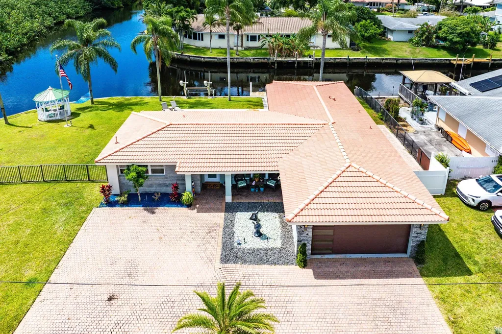 598 W Palmetto Park Road Boca Raton FL 33432