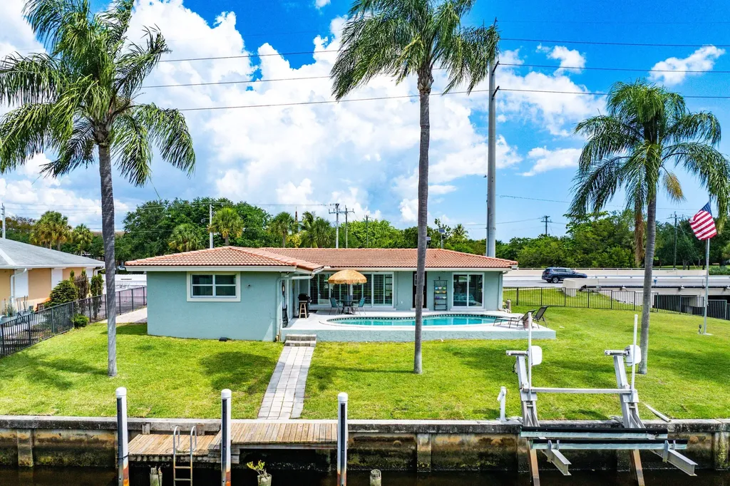 598 W Palmetto Park Road Boca Raton FL 33432
