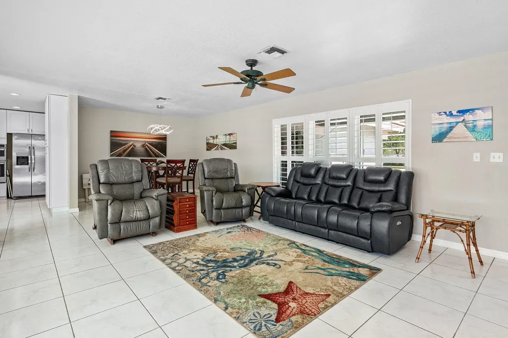 598 W Palmetto Park Road Boca Raton FL 33432