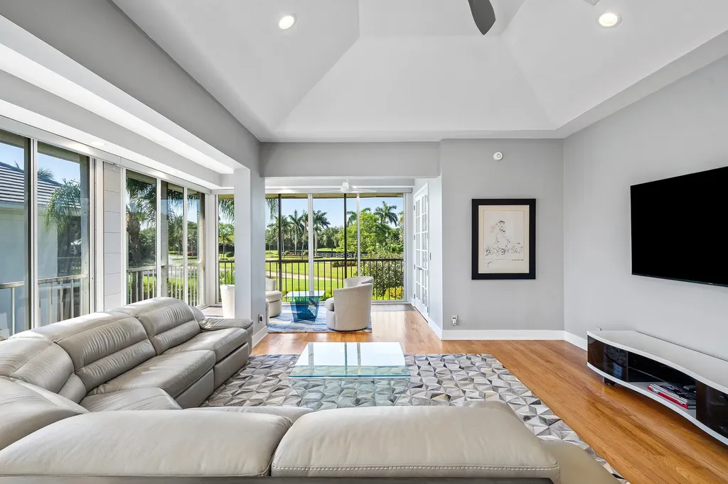 5196 Lake Catalina Drive Boca Raton FL 33496