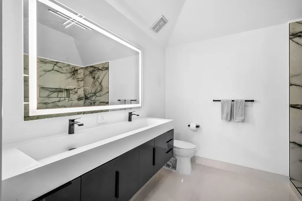5196 Lake Catalina Drive Boca Raton FL 33496