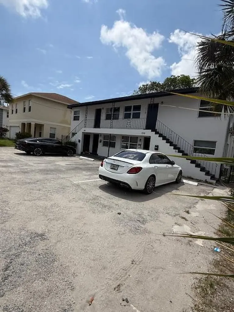 1016 Palm Beach Lakes Boulevard West Palm Beach FL 33401