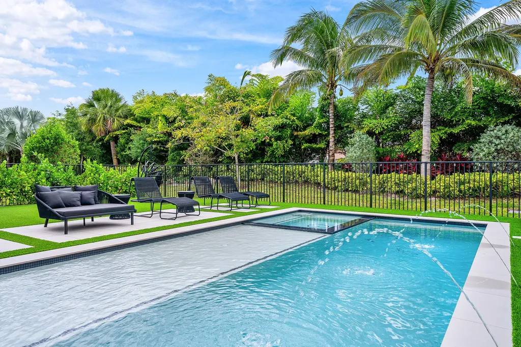 8124 Crystal Downs Avenue Boca Raton FL 33434