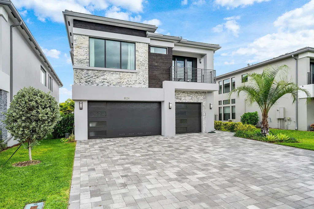 8124 Crystal Downs Avenue Boca Raton FL 33434
