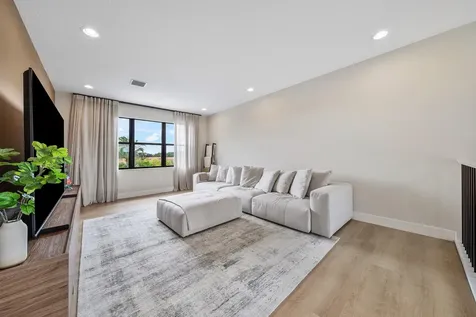 8124 Crystal Downs Avenue Boca Raton FL 33434