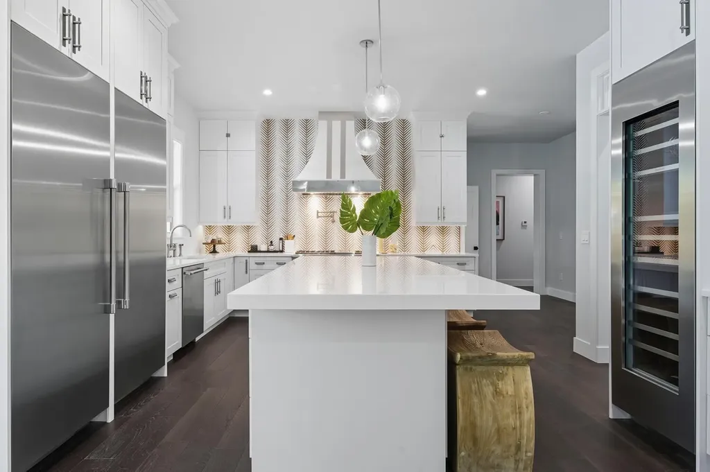 11823 Lake Shore Place North Palm Beach FL 33408
