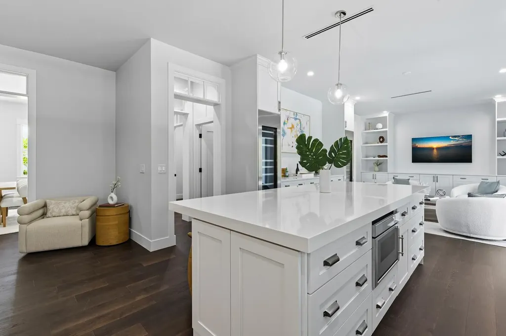 11823 Lake Shore Place North Palm Beach FL 33408