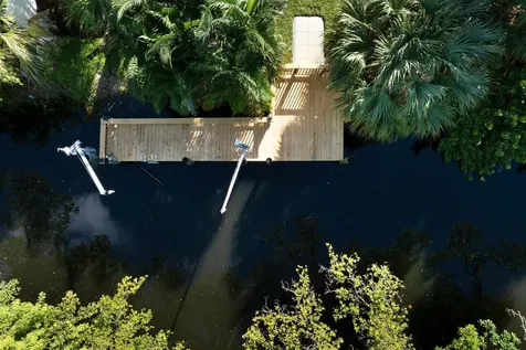 11823 Lake Shore Place North Palm Beach FL 33408