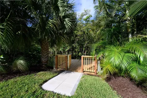 11823 Lake Shore Place North Palm Beach FL 33408