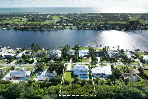 11823 Lake Shore Place North Palm Beach FL 33408