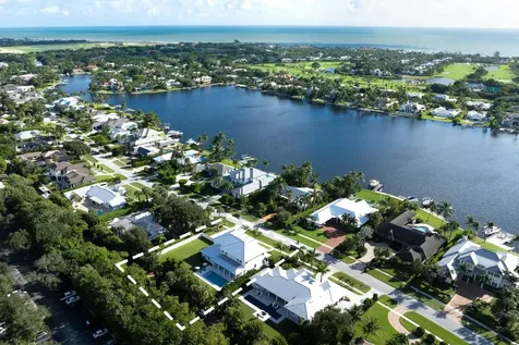11823 Lake Shore Place North Palm Beach FL 33408