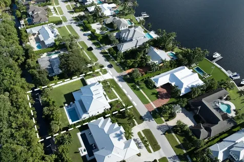 11823 Lake Shore Place North Palm Beach FL 33408