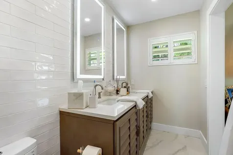 911 SW 27th Terrace Boynton Beach FL 33435