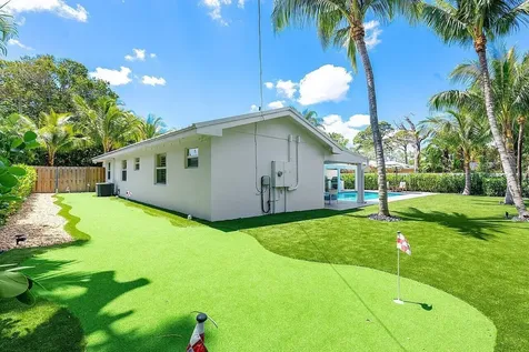 911 SW 27th Terrace Boynton Beach FL 33435