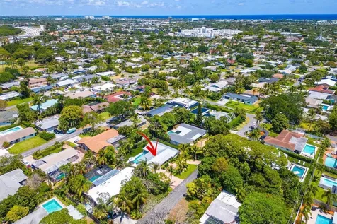 911 SW 27th Terrace Boynton Beach FL 33435