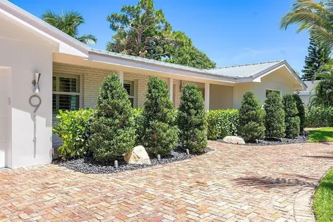 911 SW 27th Terrace Boynton Beach FL 33435