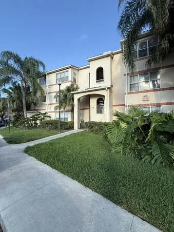 3390 N Pinewalk Drive Margate FL 33063