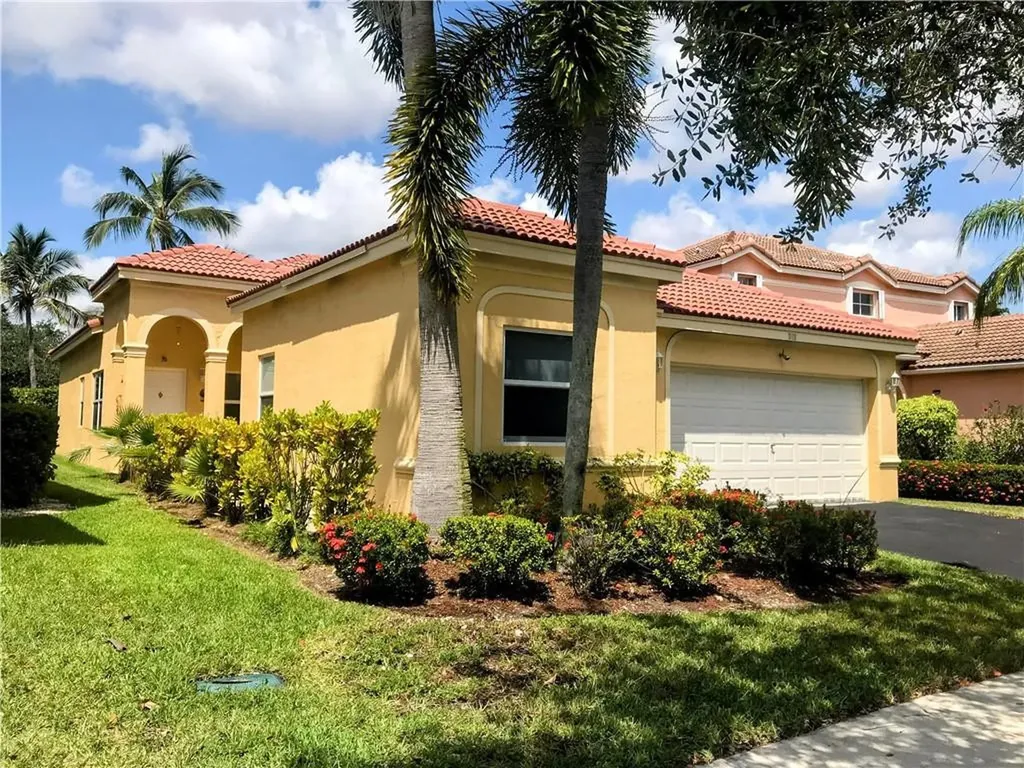 1118 Chinaberry Drive Weston FL 33327