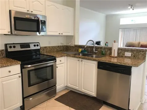 1118 Chinaberry Drive Weston FL 33327
