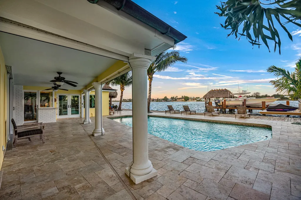 844 East Drive Boynton Beach FL 33435