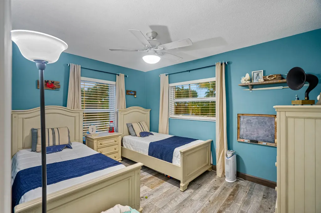 844 East Drive Boynton Beach FL 33435