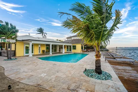 844 East Drive Boynton Beach FL 33435