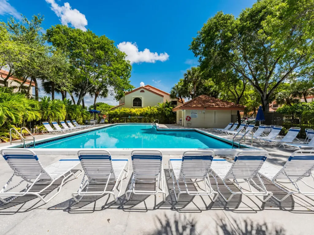 3400 Water Oak Drive Hollywood FL 33021