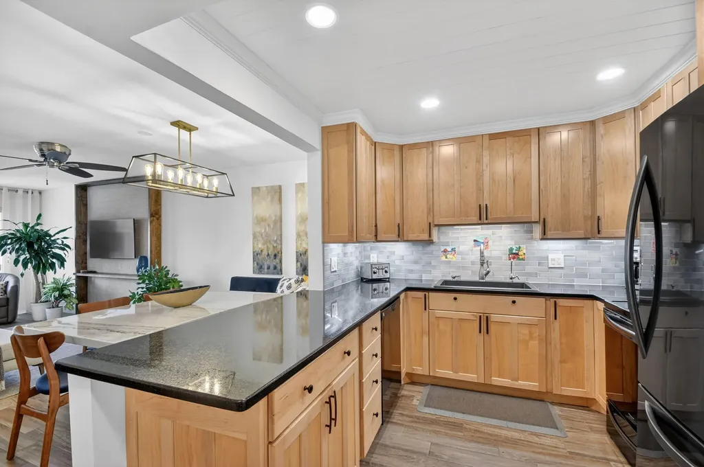 1502 S Lakeside Drive Lake Worth Beach FL 33460