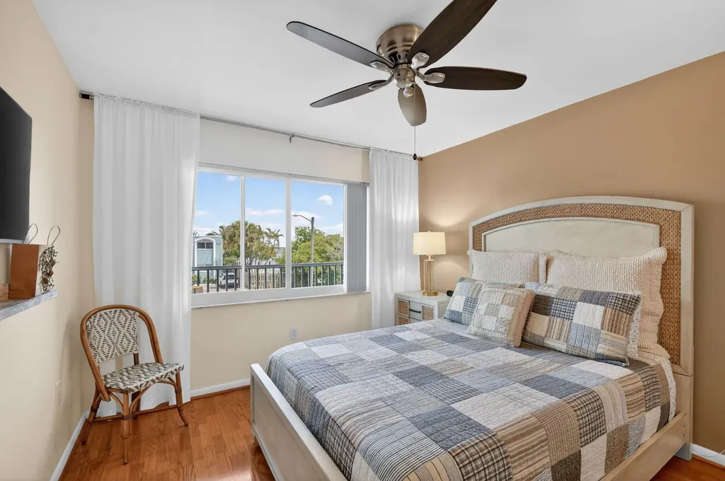 1502 S Lakeside Drive Lake Worth Beach FL 33460