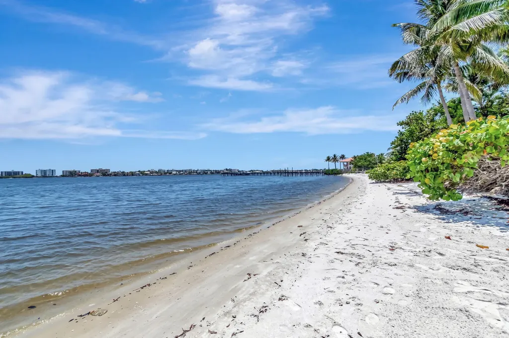 1502 S Lakeside Drive Lake Worth Beach FL 33460