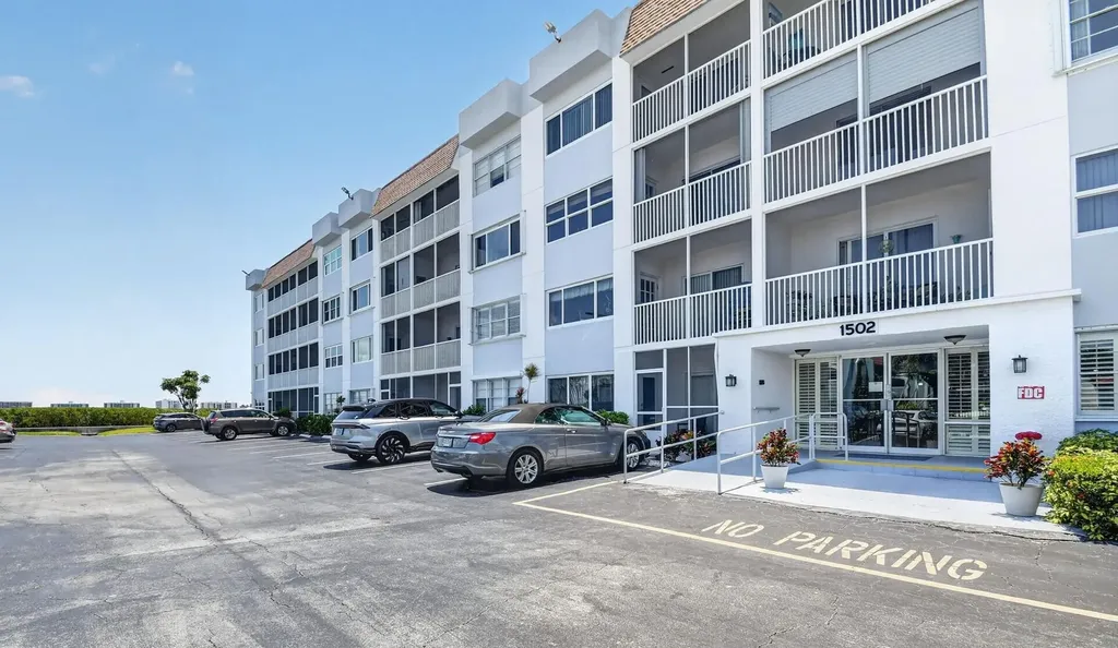 1502 S Lakeside Drive Lake Worth Beach FL 33460