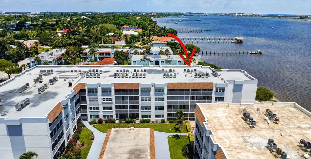 1502 S Lakeside Drive Lake Worth Beach FL 33460