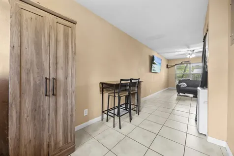 4656 NW 9th Drive Plantation FL 33317