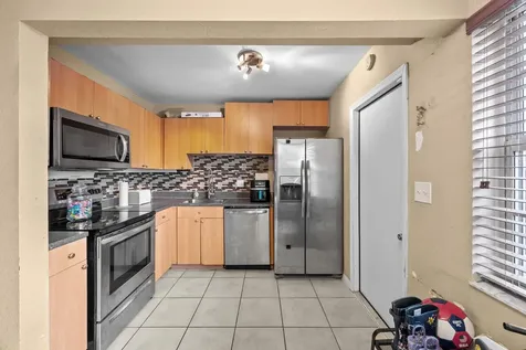 4656 NW 9th Drive Plantation FL 33317