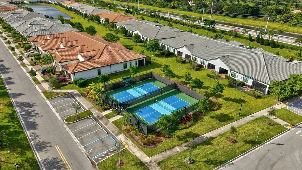 8427 W Blue Spring Drive Parkland FL 33067