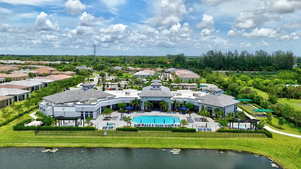 8427 W Blue Spring Drive Parkland FL 33067