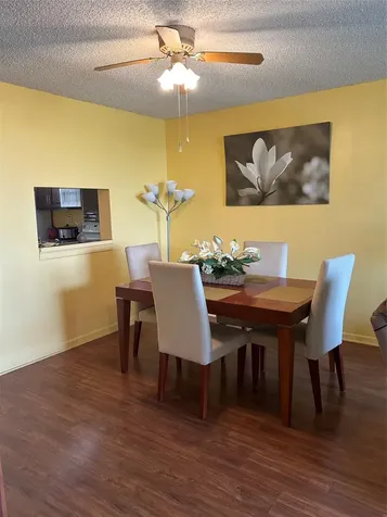 2860 Somerset Drive Lauderdale Lakes FL 33311