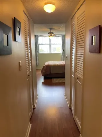 2860 Somerset Drive Lauderdale Lakes FL 33311