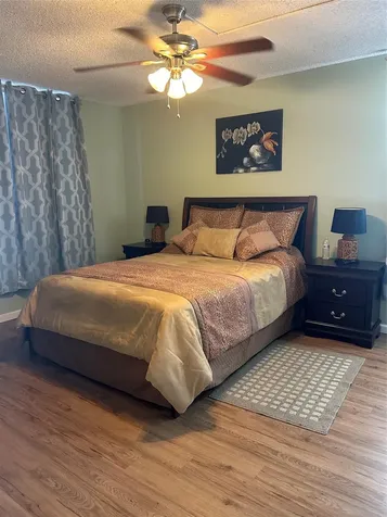 2860 Somerset Drive Lauderdale Lakes FL 33311