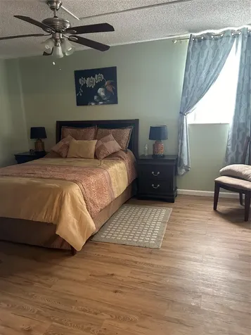 2860 Somerset Drive Lauderdale Lakes FL 33311