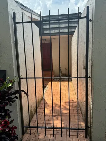 455 NW 68th Avenue Plantation FL 33317
