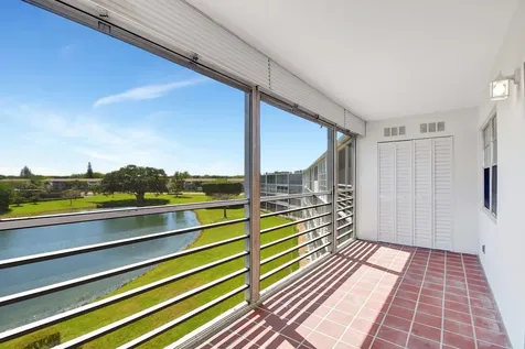 4015 Cornwall A Boca Raton FL 33434