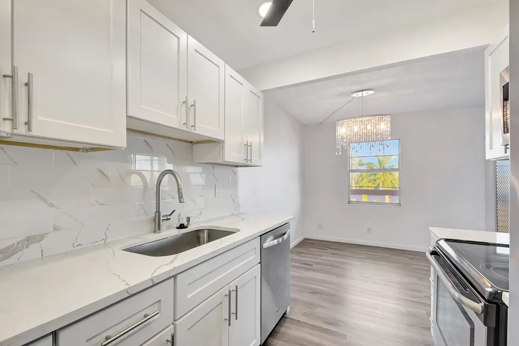 4015 Cornwall A Boca Raton FL 33434