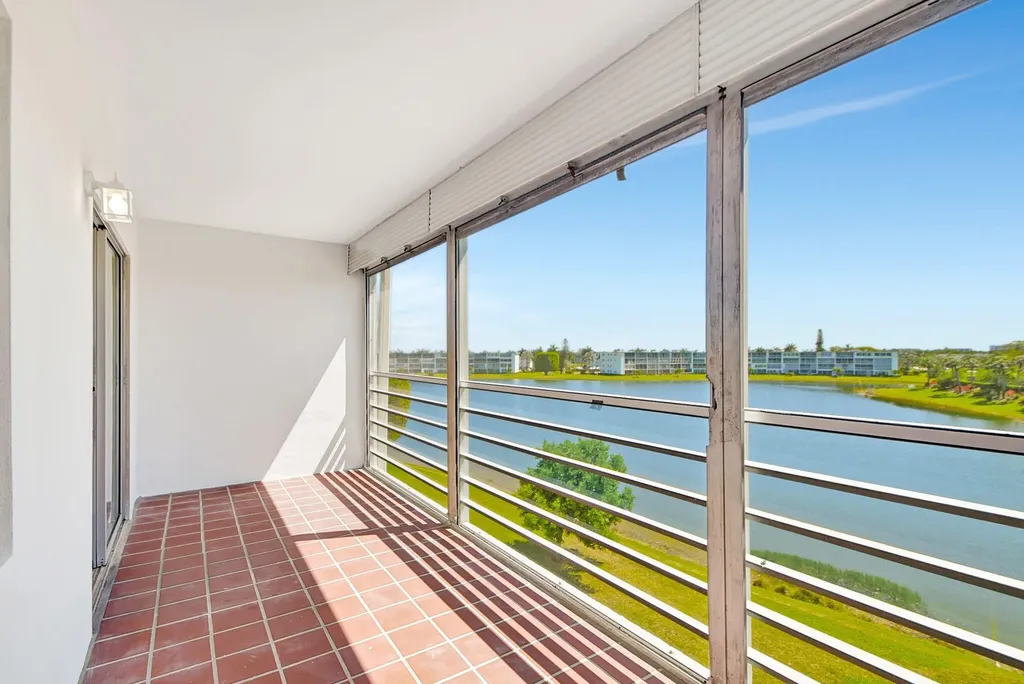 4015 Cornwall A Boca Raton FL 33434