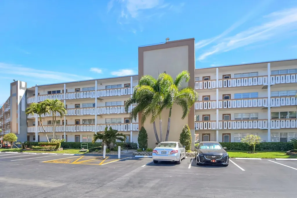 4015 Cornwall A Boca Raton FL 33434