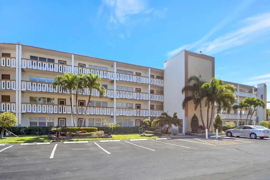 4015 Cornwall A Boca Raton FL 33434