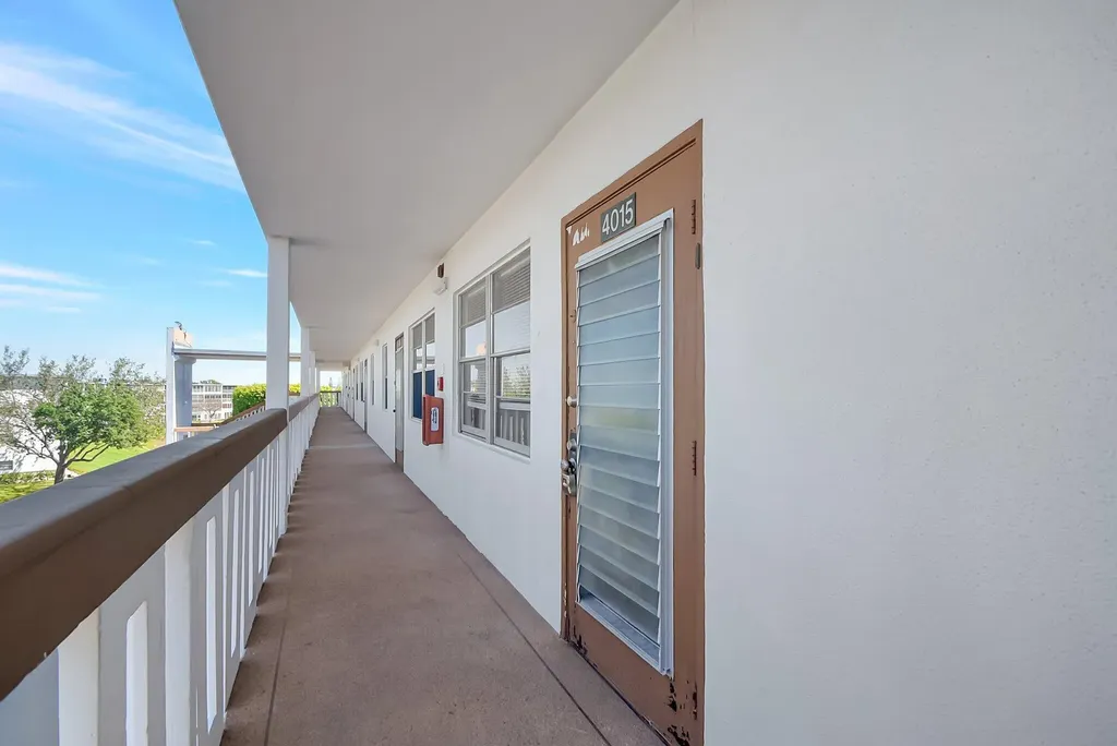 4015 Cornwall A Boca Raton FL 33434