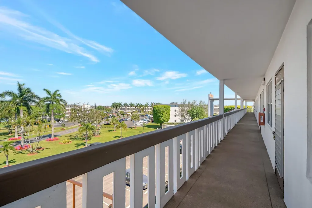 4015 Cornwall A Boca Raton FL 33434