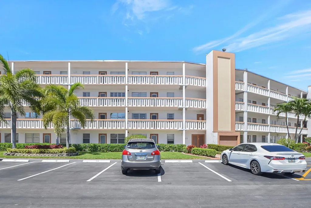 4015 Cornwall A Boca Raton FL 33434